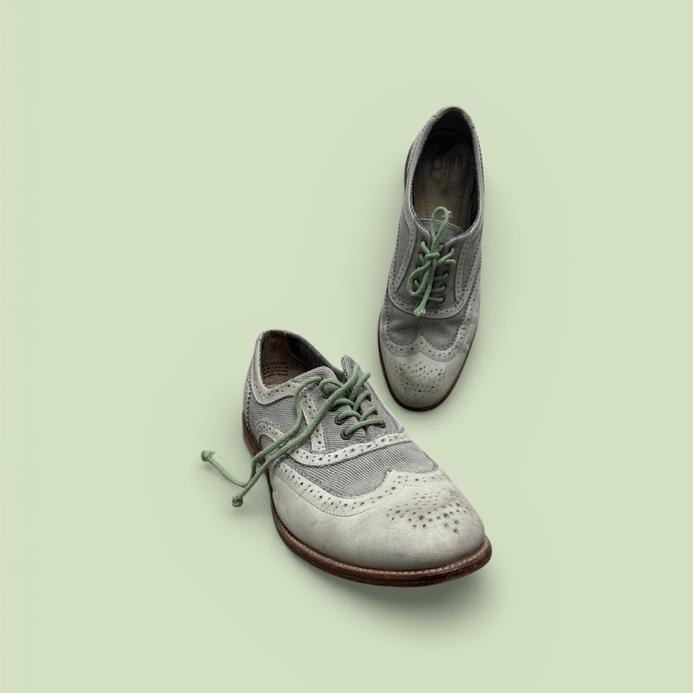 Unique Vintage Look Leather Oxfords Women's fit like a size 9